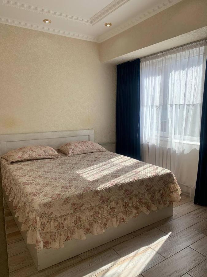 Ferienwohnung Lux Schymkent Exterior foto